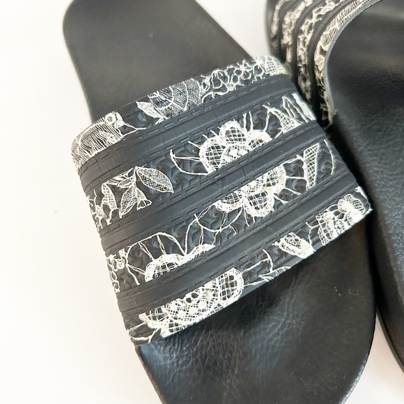 Adidas Women’s Slides - Picture 7 of 7